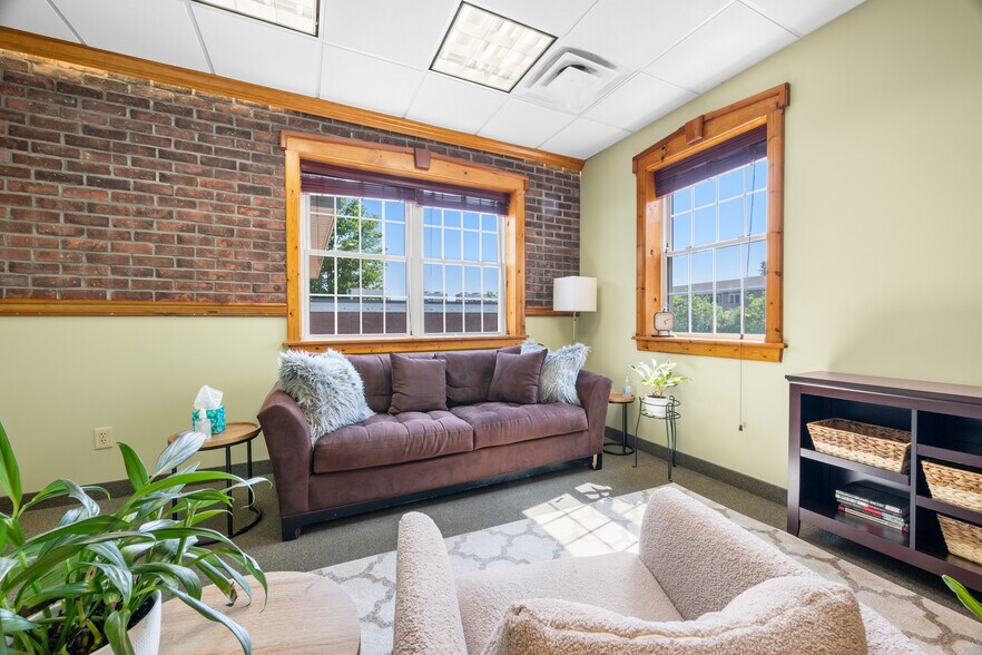 More Photos Of 132 Main St, Southington Bank For Sale