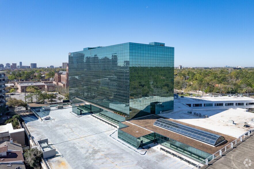 More Photos Of 5120 Woodway Dr, Houston Unknown For Lease