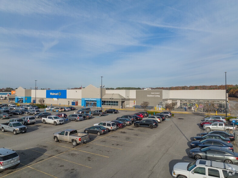 Primary Photo Of 1500 Armory Dr, Franklin General Retail For Sale