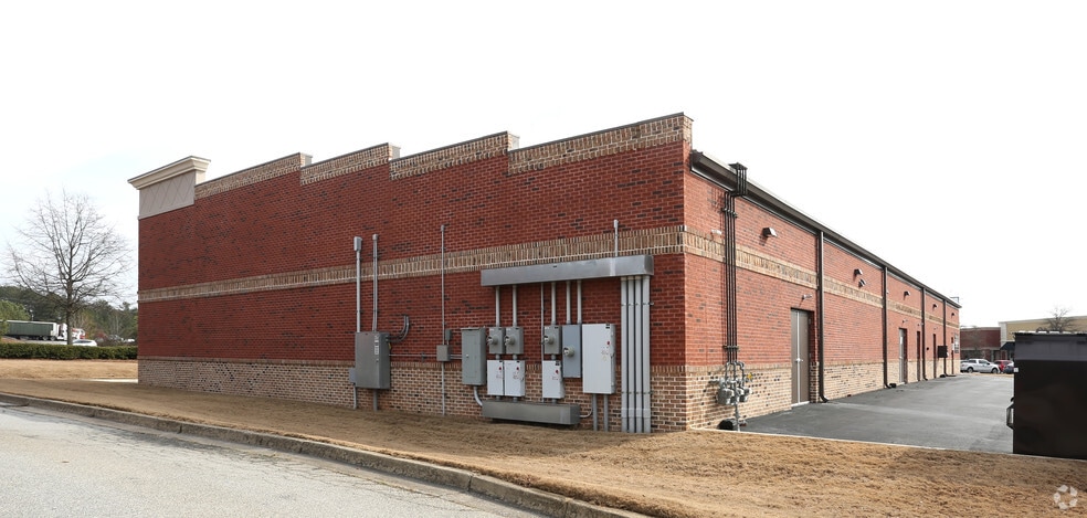 More Photos Of 47 Highland Pavilion Ct, Hiram Freestanding For Lease