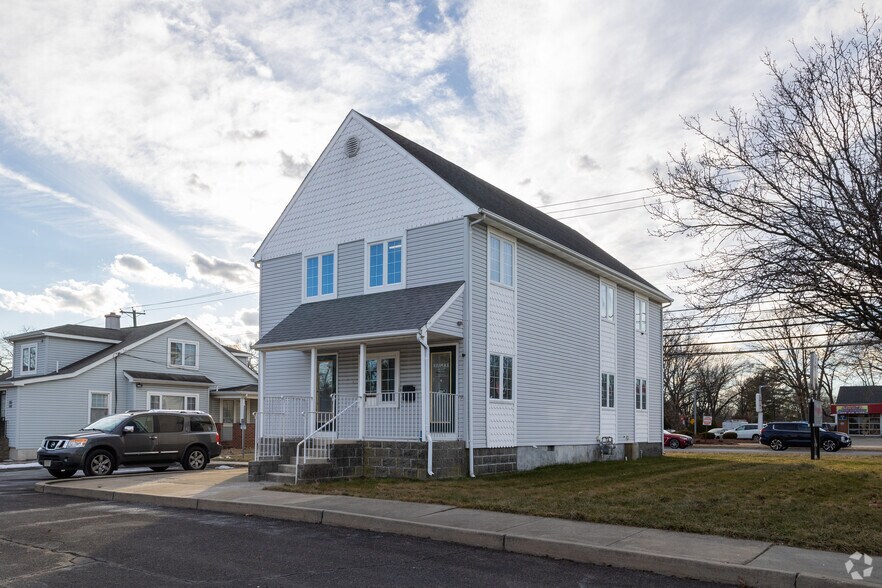 More Photos Of 399 N Route 73, West Berlin Office For Lease