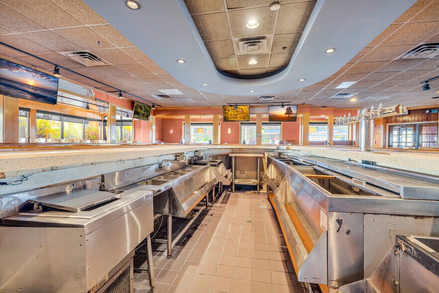 More Photos Of 1589 Big a Rd, Toccoa Flex For Sale