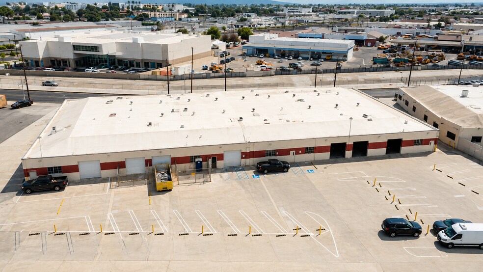 More Photos Of 7765-7775 Kester Ave, Van Nuys Flex For Lease