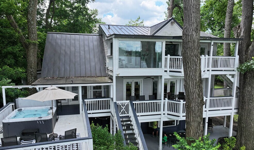 More Photos Of 3227 River Rd, Louisville Hospitality For Sale
