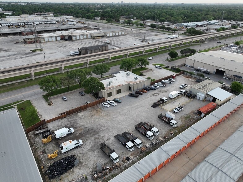 More Photos Of 3300 Rock Island Rd, Irving Research And Development For Sale