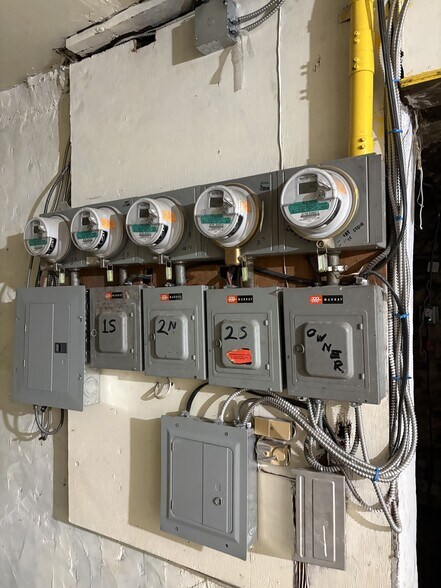 More Photos Of 536-542 N High St, Mount Vernon Apartments For Sale