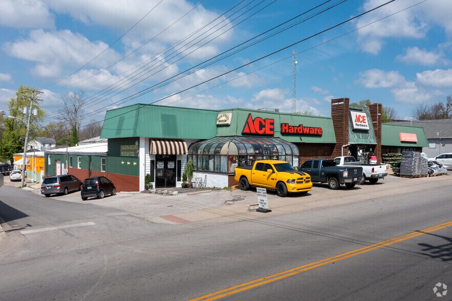 More Photos Of 221 N Main St, Versailles General Retail For Sale