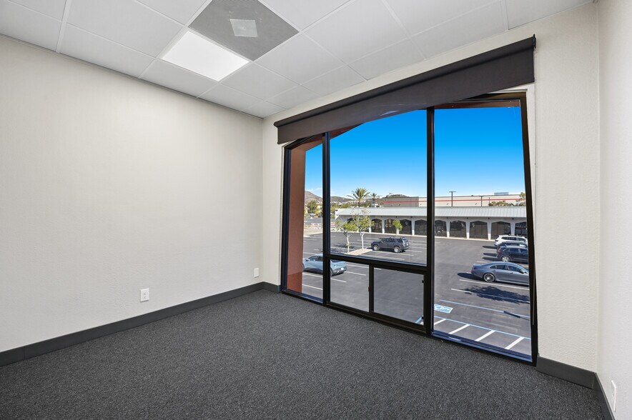 More Photos Of 910 W San Marcos Blvd, San Marcos Unknown For Lease