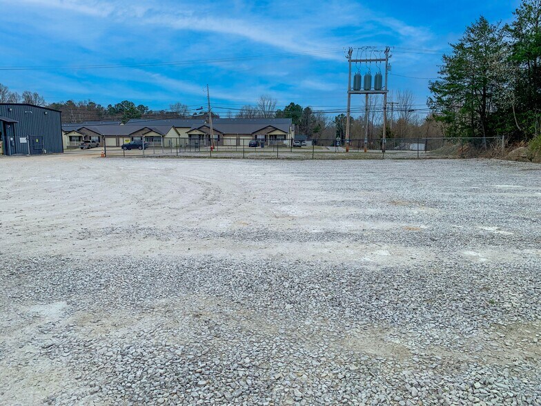 More Photos Of 909 Broad St, Cookeville Land For Lease