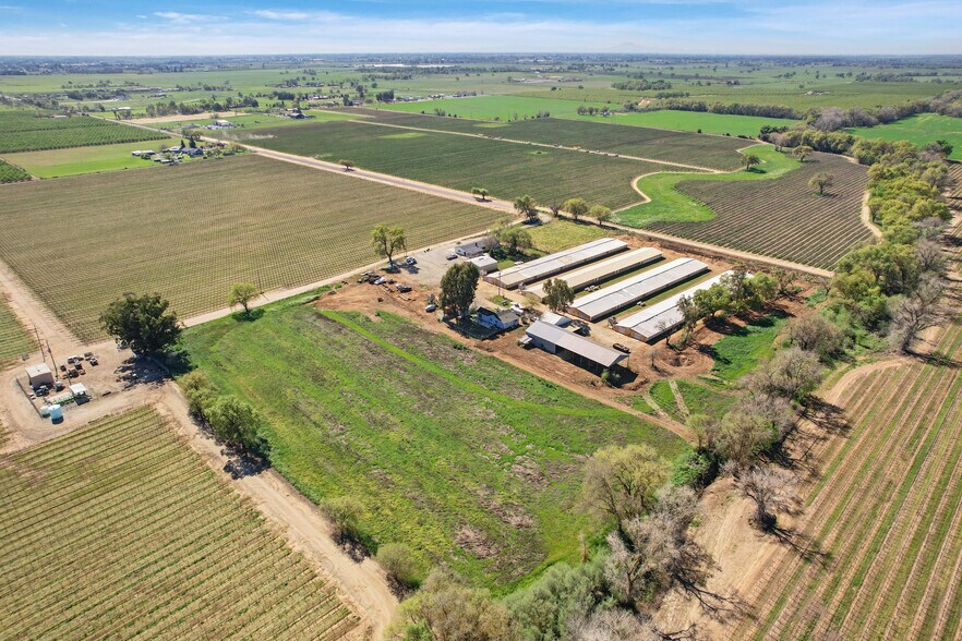 More Photos Of 28600 Sowles Rd, Galt Land For Sale