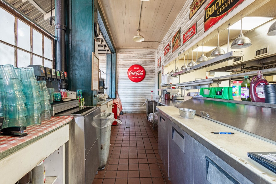 More Photos Of 20 Center St, Batavia Restaurant For Sale