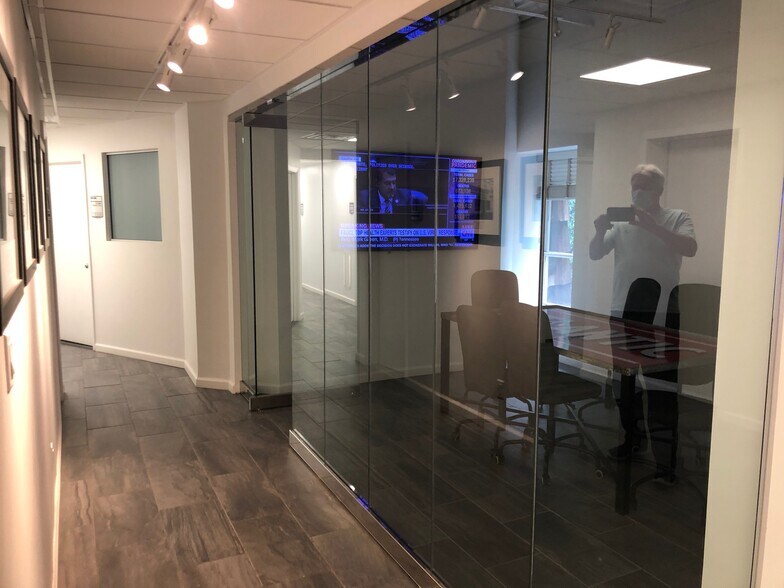 More Photos Of 333 Glen Head Rd, Old Brookville Office For Lease