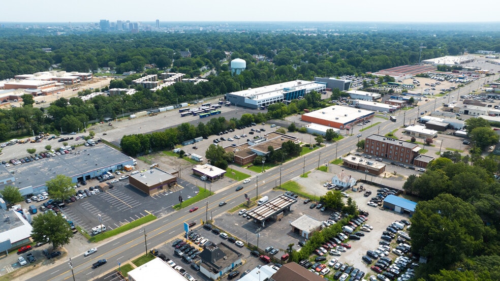More Photos Of 150 E Belt Blvd, Richmond Service Station For Sale