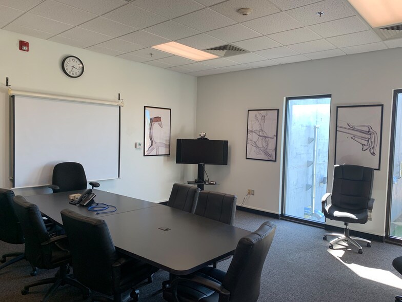 More Photos Of 12 Gerber Rd, Asheville Warehouse For Lease