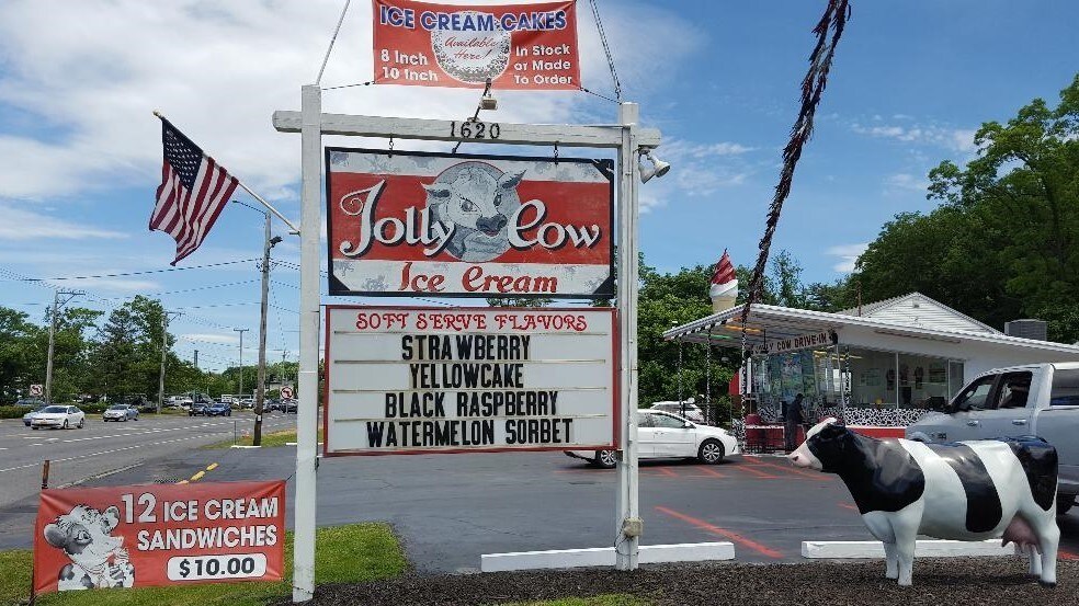 More Photos Of 1620 Ulster Ave, Lake Katrine Restaurant For Lease