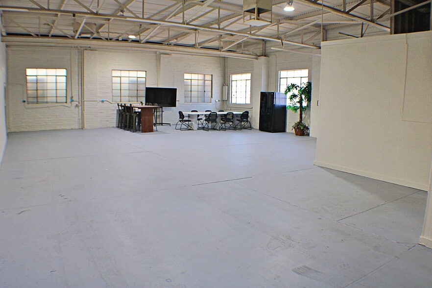 More Photos Of 1500 Wyoming Ave, El Paso Auto Repair For Lease
