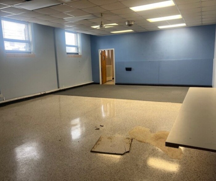 More Photos Of 4128 Cedar Ridge Rd, Dayton Schools For Lease