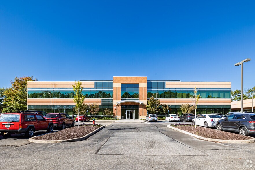 More Photos Of 6 Technology Dr, Setauket Unknown For Lease