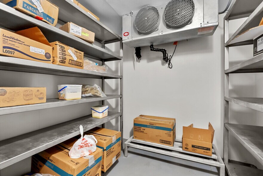 More Photos Of 983 N Highway 123 Byp, Seguin Restaurant For Sale