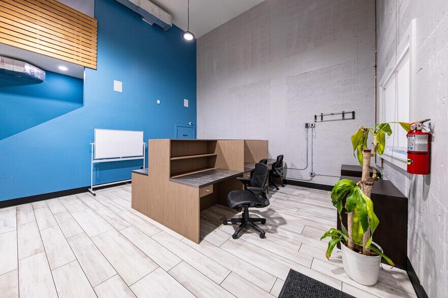 More Photos Of 3305 SW 37th Ave, Miami Office For Sale