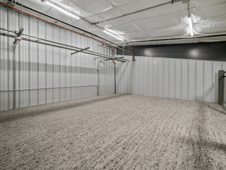 More Photos Of 2000 S 15th St, Laramie Industrial For Sale