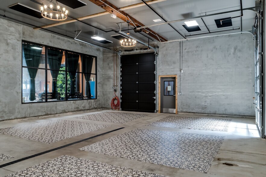 More Photos Of 50-60 E 11th Ave, Eugene Industrial For Lease