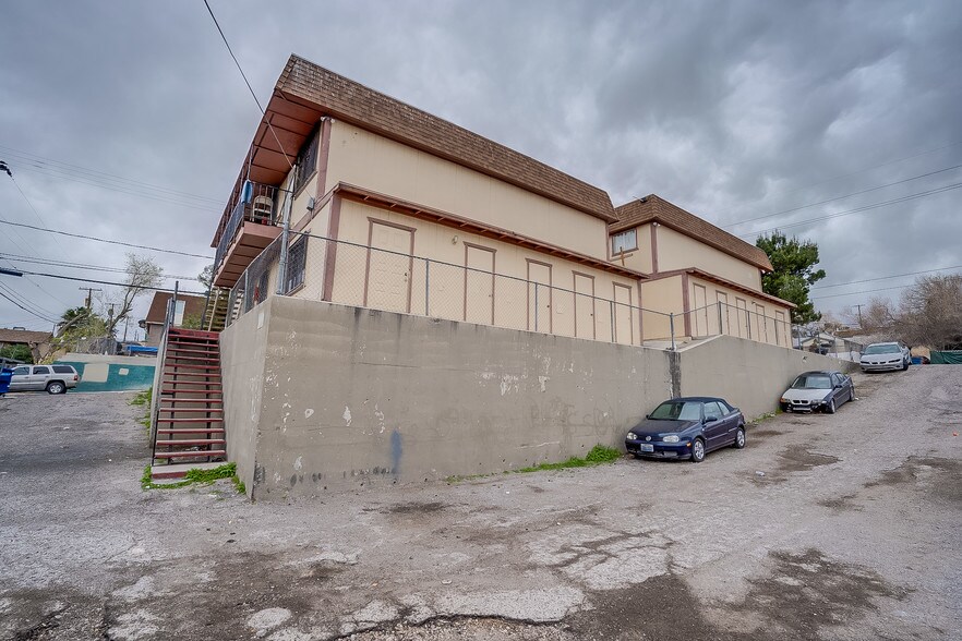 More Photos Of 1400 E Mesquite Ave, Las Vegas Apartments For Sale