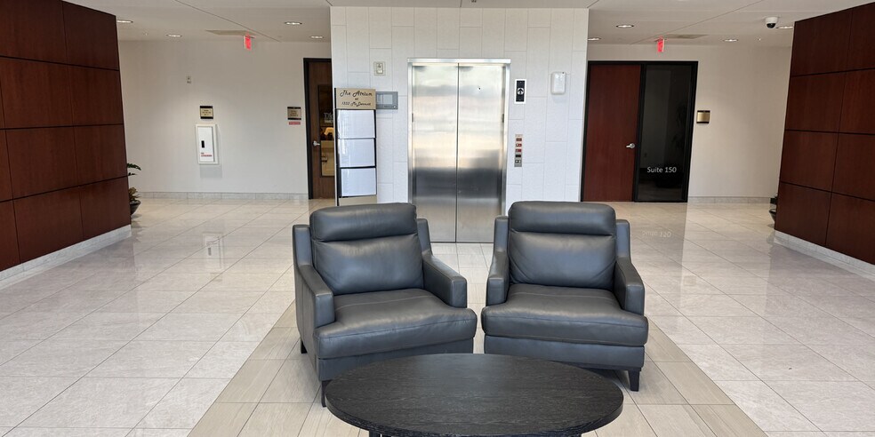 More Photos Of 1333 W McDermott Dr, Allen Office For Lease