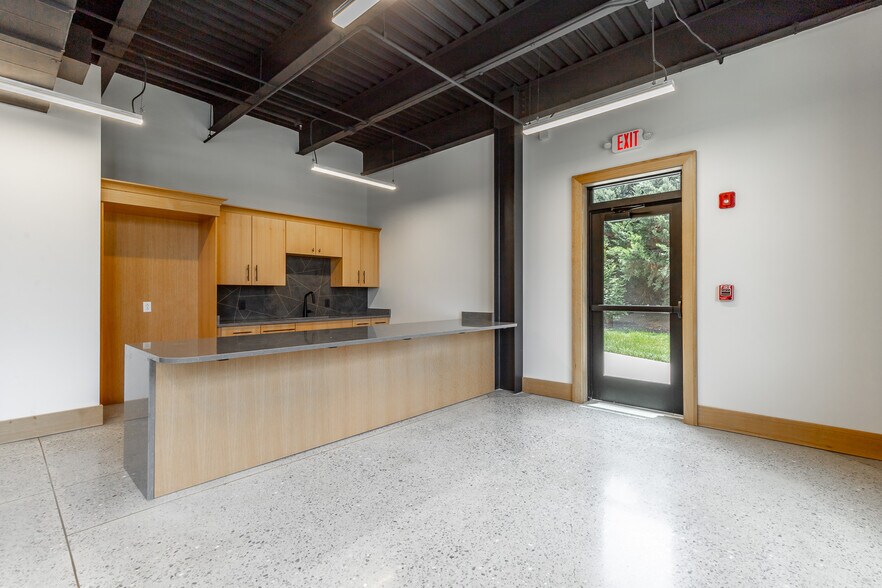 More Photos Of 5402 Ooltewah Ringgold Rd, College Dale Flex For Lease