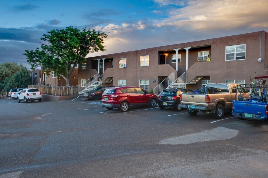 More Photos Of 3226 Rufina St, Santa Fe Apartments For Sale