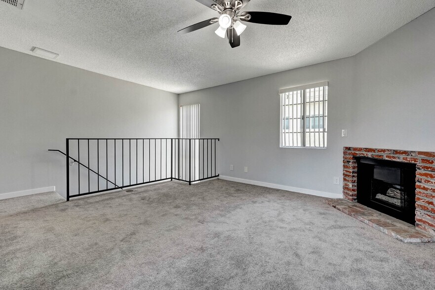 More Photos Of 18547 Saticoy St, Reseda Apartments For Sale