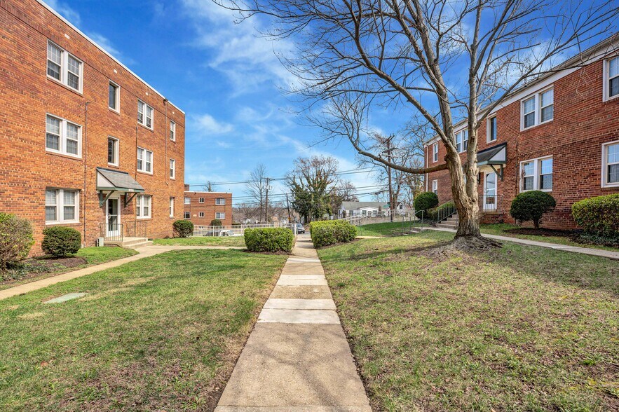 More Photos Of 1201 Benning Rd, Capitol Heights Apartments For Sale