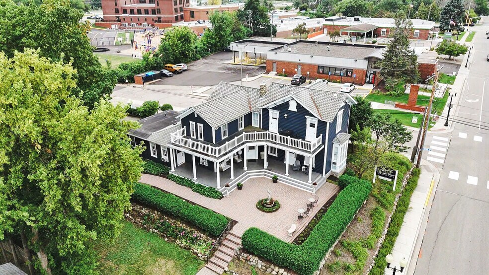 Primary Photo Of 371 Water St, Excelsior Hospitality For Sale