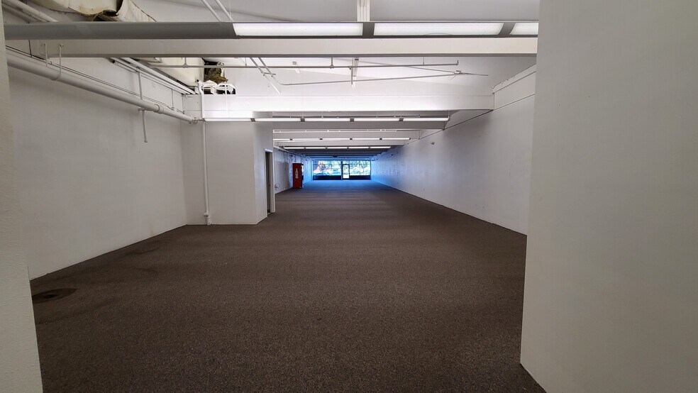 More Photos Of 3830-3860 River Rd N, Keizer Unknown For Lease