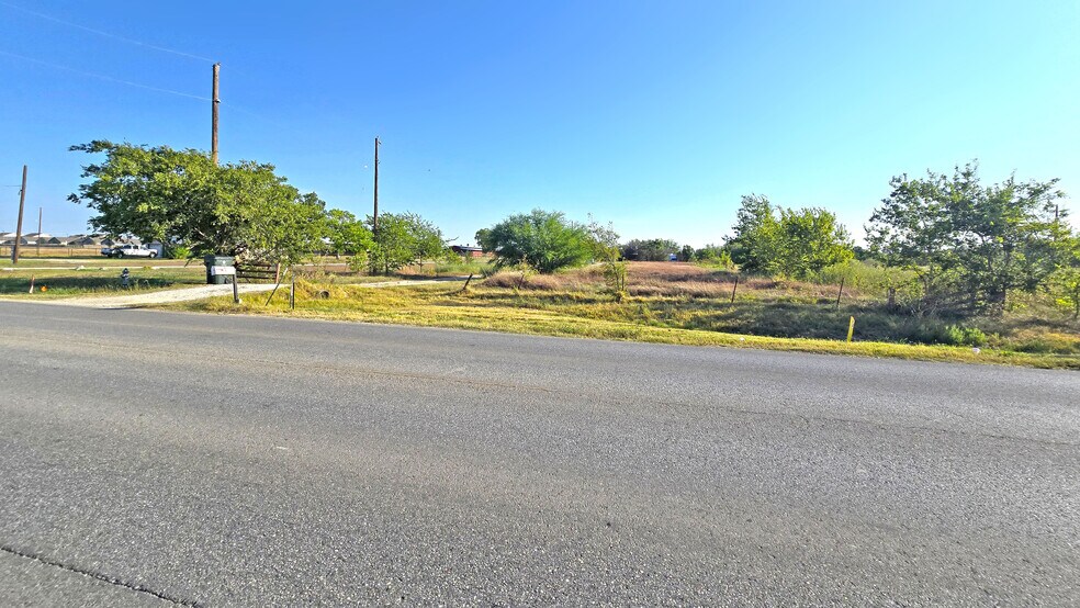 More Photos Of 1239 Barbarosa Rd & 1255 Saur Ln, New Braunfels Land For Sale