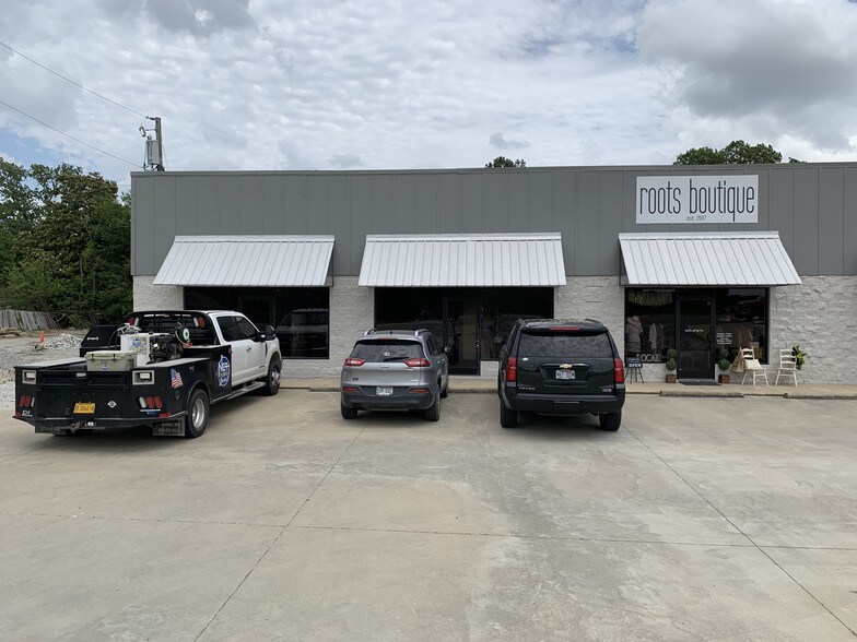 More Photos Of 302 W State Highway 18, Manila General Retail For Lease