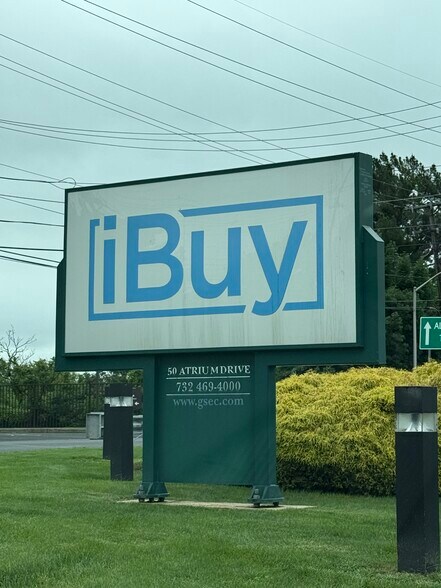 More Photos Of 50 Atrium Dr, Somerset Showroom For Lease