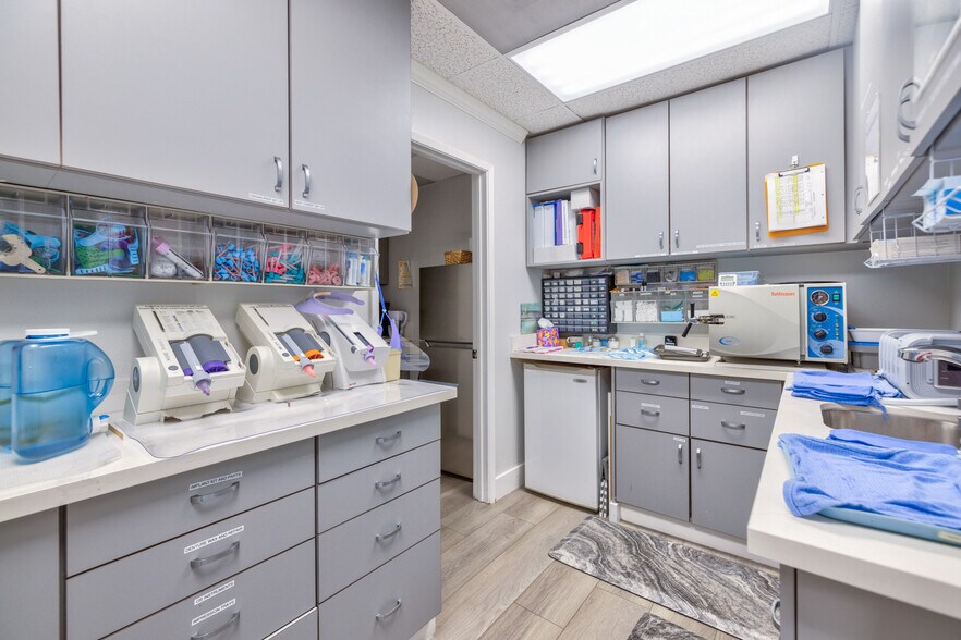 More Photos Of 16336 Whittier Blvd, Whittier Medical For Sale