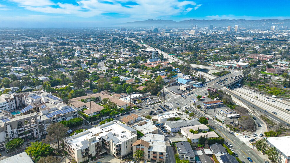 More Photos Of 3101 Overland Ave, Los Angeles Unknown For Lease