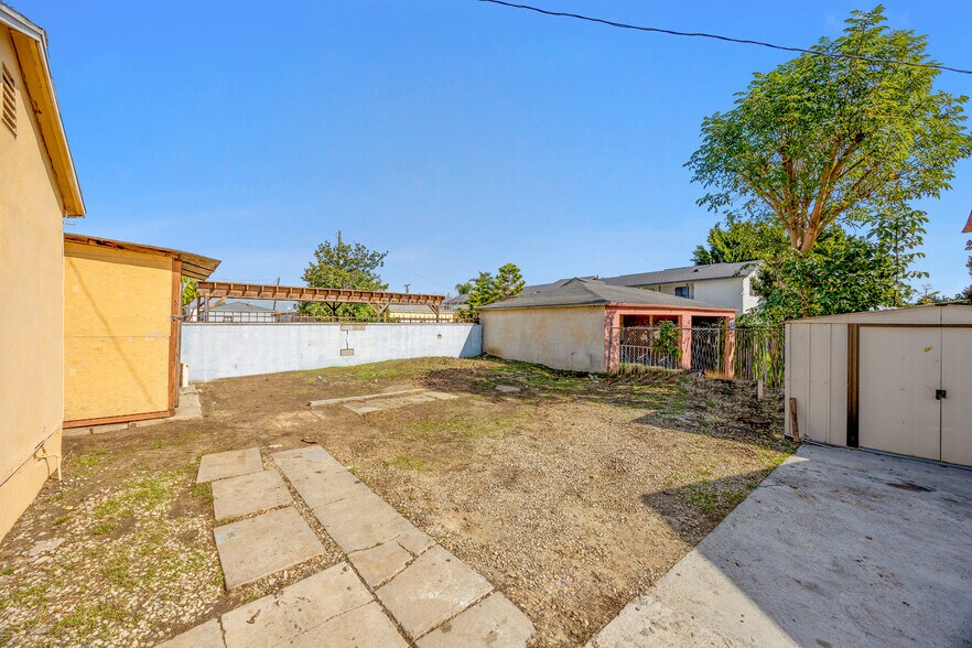 More Photos Of 11100 S Normandie Ave, Los Angeles Multifamily For Sale