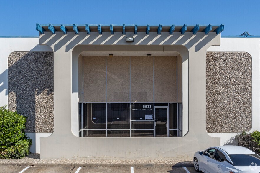 More Photos Of 8901-8923 Knight Rd, Houston Unknown For Lease