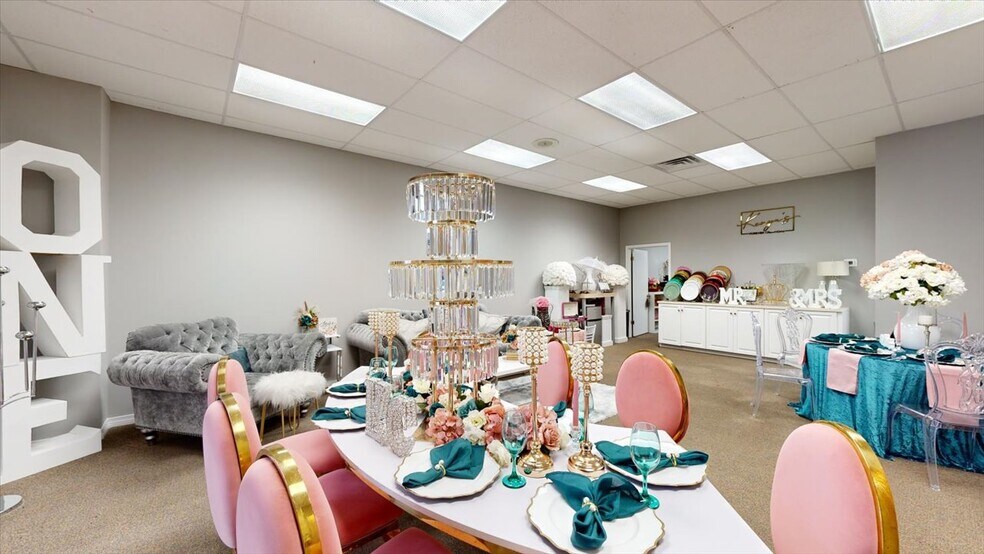 More Photos Of 113 Bo Bo Dr, Crystal Springs Freestanding For Lease