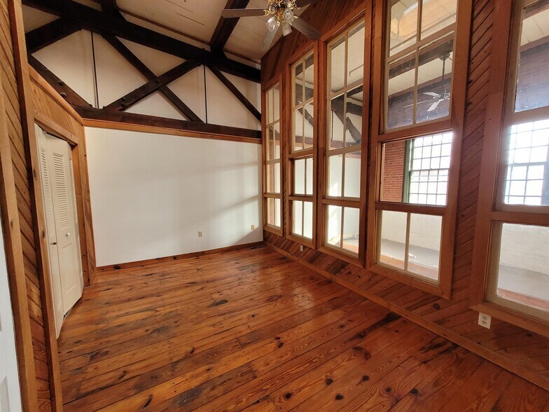 More Photos Of 417 E Frederick St, Lancaster Apartments For Sale