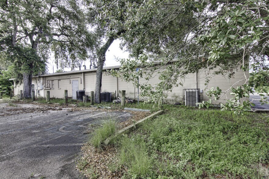 More Photos Of 701 N Fort Harrison Ave, Clearwater Freestanding For Sale