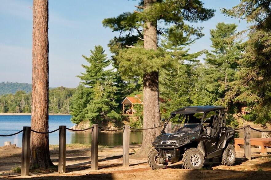 More Photos Of 55 Ch De L'oasis, Ferme-neuve Hotel For Sale