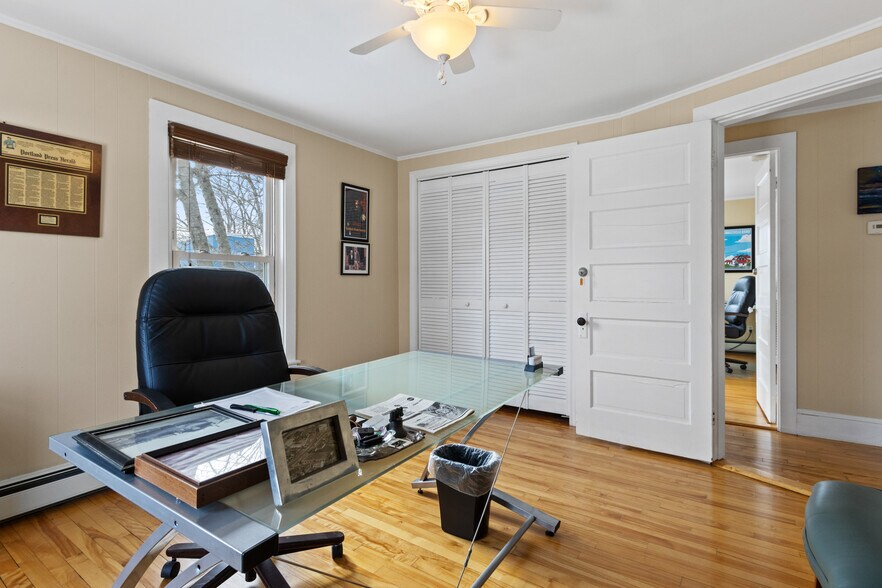 More Photos Of 796 Forest Ave, Portland Office Residential For Sale