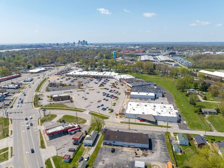 More Photos Of 1009-1411 10th St, Jeffersonville Unknown For Lease