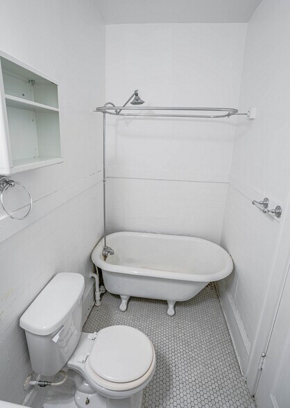 More Photos Of 990 Grand Ave, Saint Paul Apartments For Sale