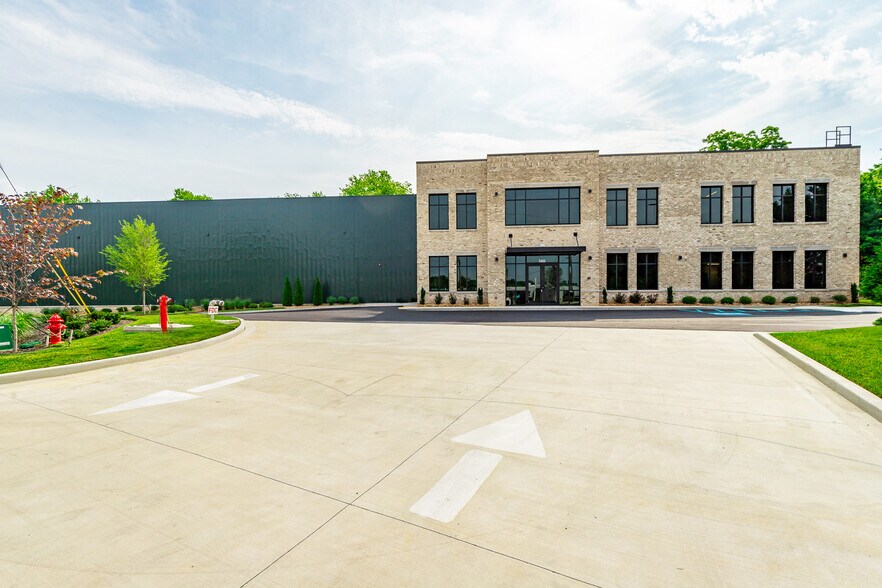 More Photos Of 5402 Ooltewah Ringgold Rd, College Dale Flex For Lease