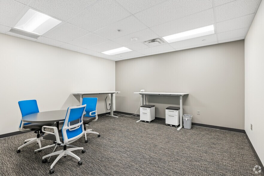 More Photos Of 6800 W 115th St, Overland Park Coworking Space